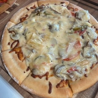 Shrimp Alfredo Pizza